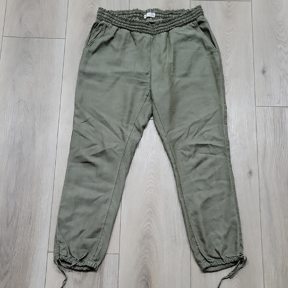 Carve Designs Olive Green Twill Drawstring Joggers Size M EUC